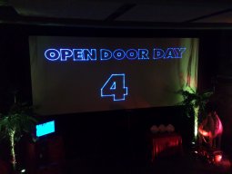 DIE GELBEN SEITEN open door day4 